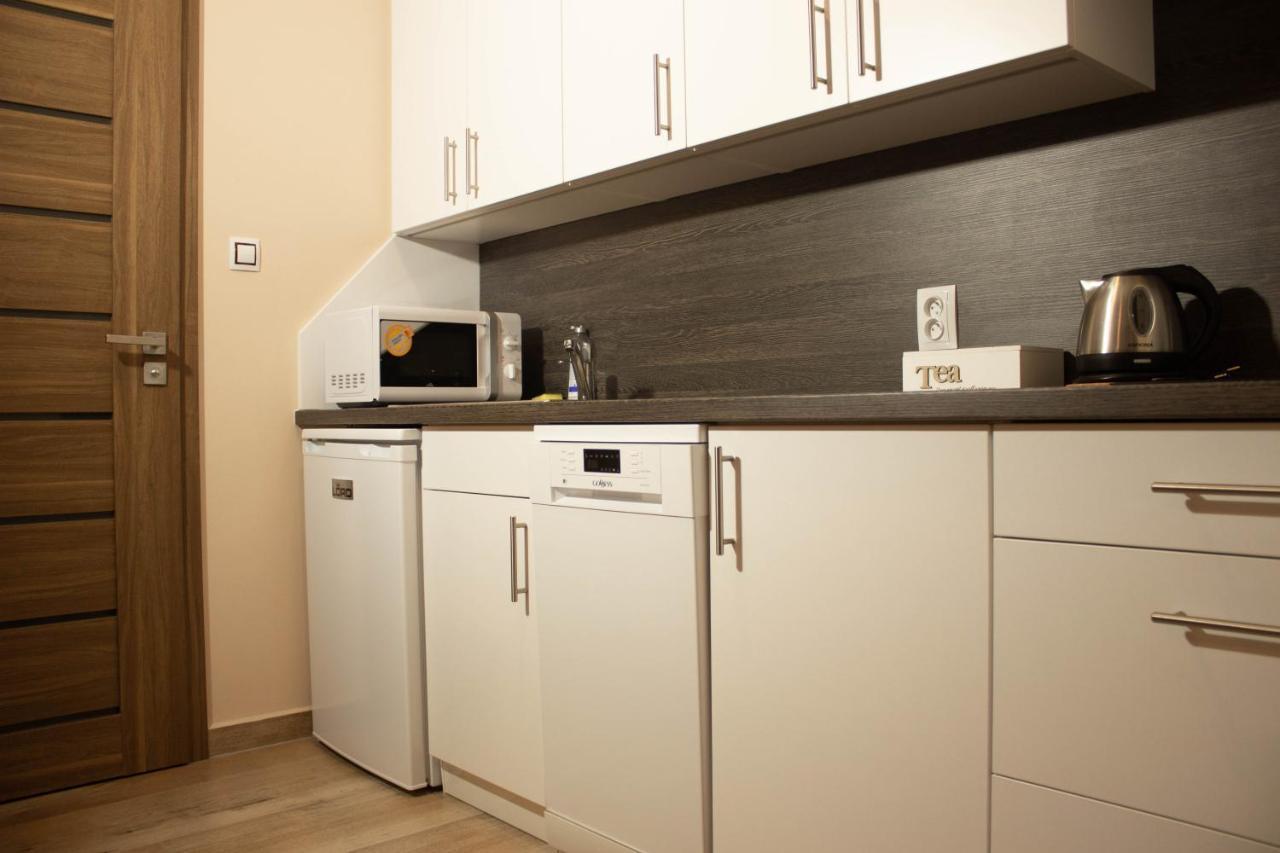 Apartmany Pilot Velka Hledsebe ภายนอก รูปภาพ
